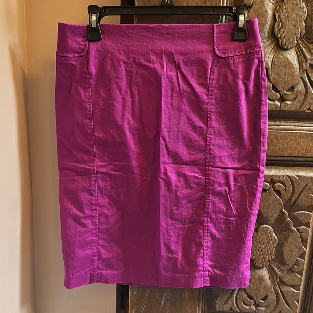 New York & Company Vibrant Magenta Pencil Skirt